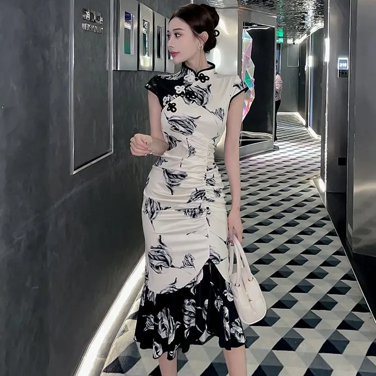 ชุดเดรสวินเทจจีนแบบไม่มีแขน ชุดกี่เพ้าลายดอกไม้ ชุดราตรีงานเลี้ยง ชุดกี่เพ้าแบบดั้งเดิมสำหรับใส่ไปไนต์คลับ ชุดเซ็กซี่