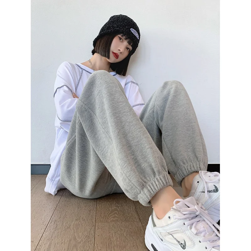 

Женские серые спортивные брюки для весны и осени 2023 года. Новые легкие повседневные свободные спортивные брюки-джоггеры для невысоких женщин.