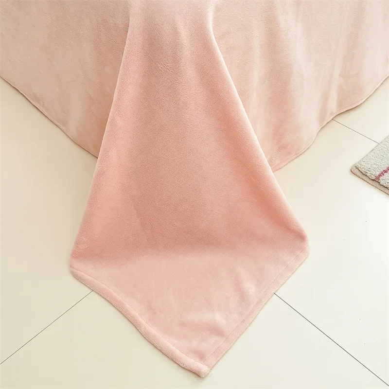 New Scattered Embroidery milk fleece four-piece autumn and winter double-sided thickened flannel coral fleece bed linen bedding