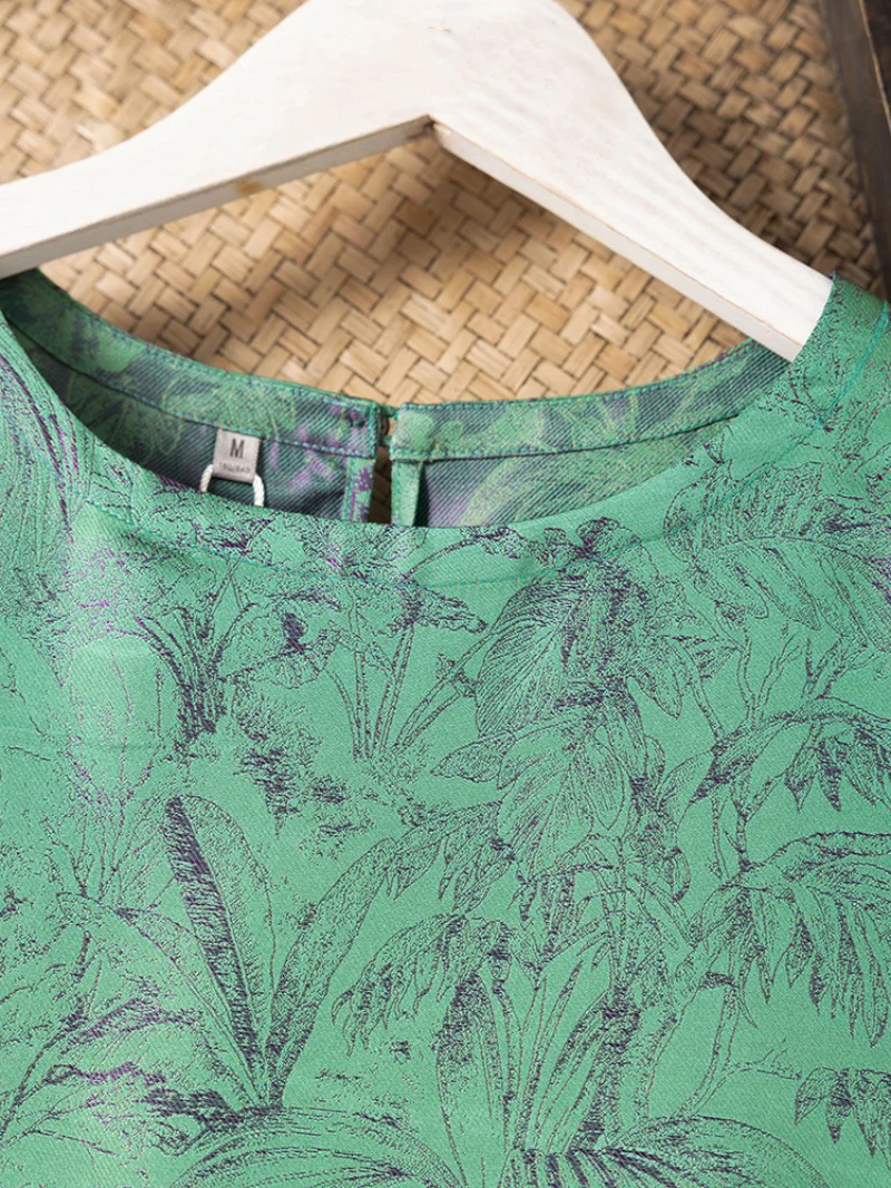 2025 여름 신상 그린 코코넛 그로브 다용도 스타일 100% 천연 뽕나무 실크 송브로케 여성 라운드넥 탱크탑 드레스