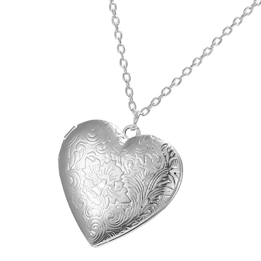 

Elegant Photo Frame Pendant Necklace Heart Design Alloy Chain Jewelry Gift for Her Fade Resistant Women's Accessory