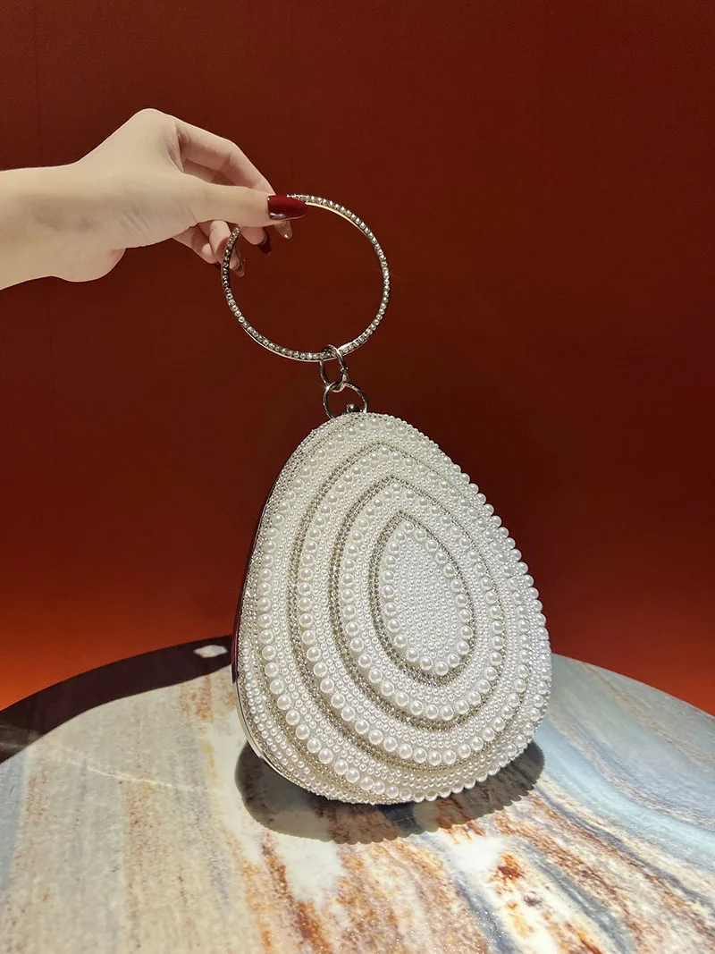 Women Oval Shaped Pearls Handbags Shell Box Pearls Studded Banquet Bag  Luxury Evening Dress Bag Glitter Party Wedding Purse
