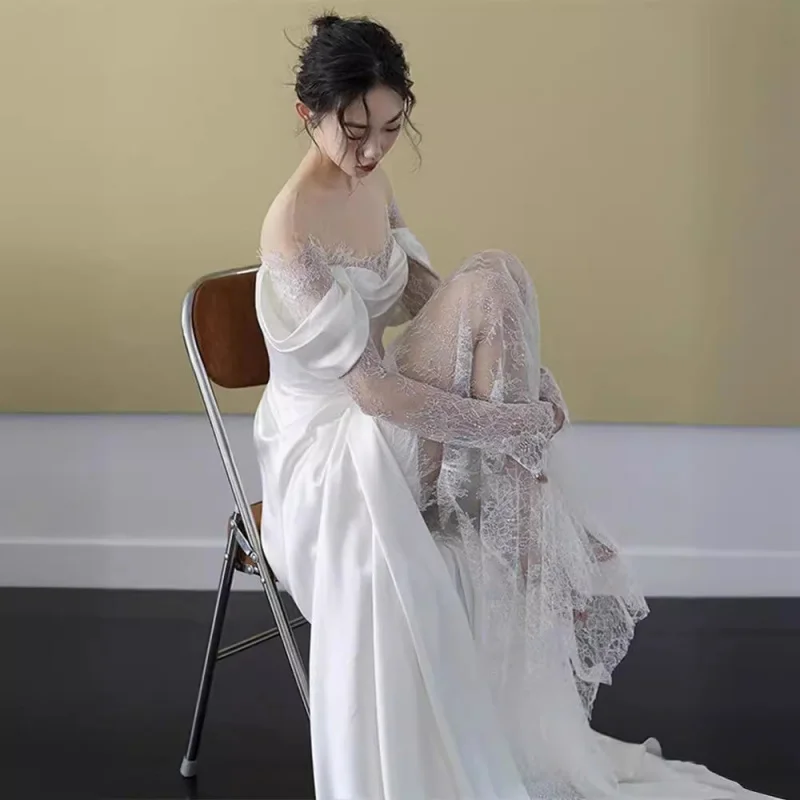 French Satin Light Wedding Dress Light Luxury New Bride Style Vintage Lace Off-Shoulder Light Gown Petite Party Dress