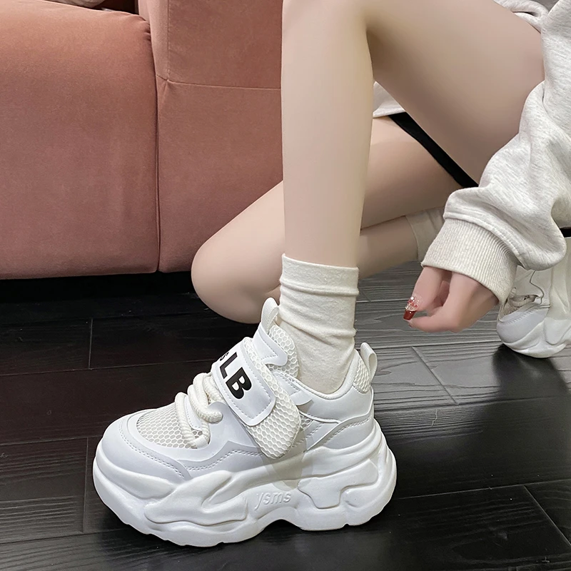 

Women Chunky Mesh Sneakers Platform Female Trainers 7CM Wedges Casual Shoes Designers Autumn Lace Up Breathable Dad Shoes Woman