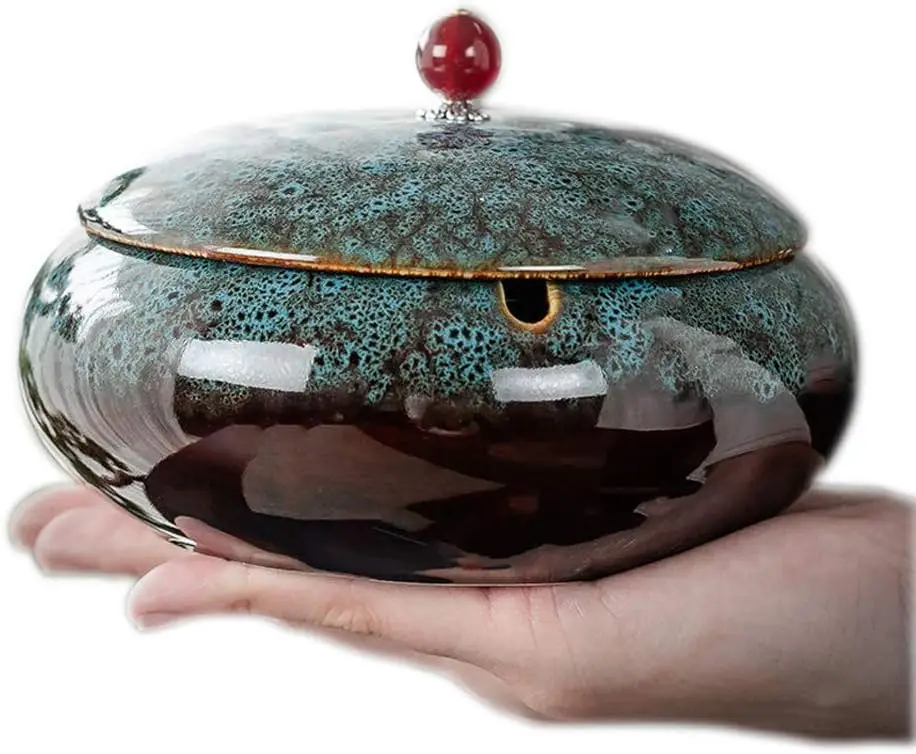 

5.7" Ceramic Ashtray with Lid, Windproof for Indoor/Outdoor Use, Desktop Ash Holder for Home Office Decoration