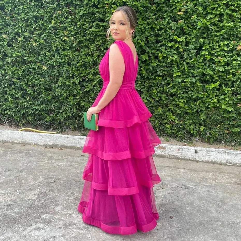 Plus Size V-Neck Prom Dresses Tulle Long Ball Gowns with Sleeveless Floor Length Fuchsia Tiered Ruffles فساتين مناسبة رسمية