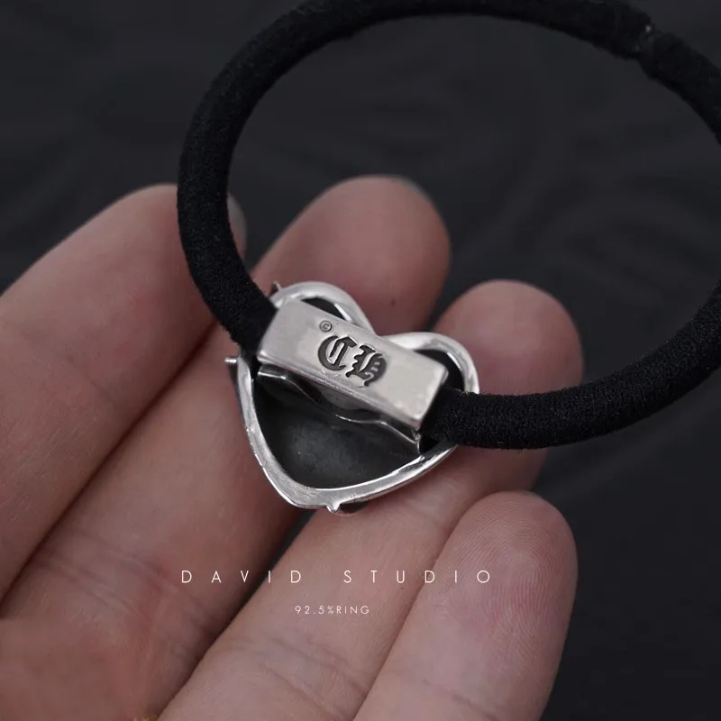 Рисунок 4 - Стерлингового серебра с сердцем и лозой