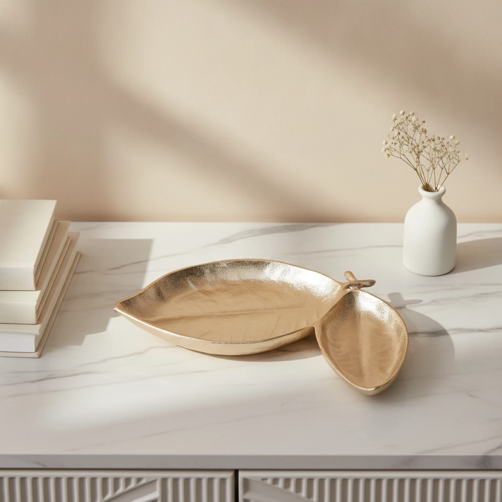 Decorative Tray with Leaf Design Sculptural Leaf Design Tray Low-Height Stylish for Coffee Table, Entryway Console