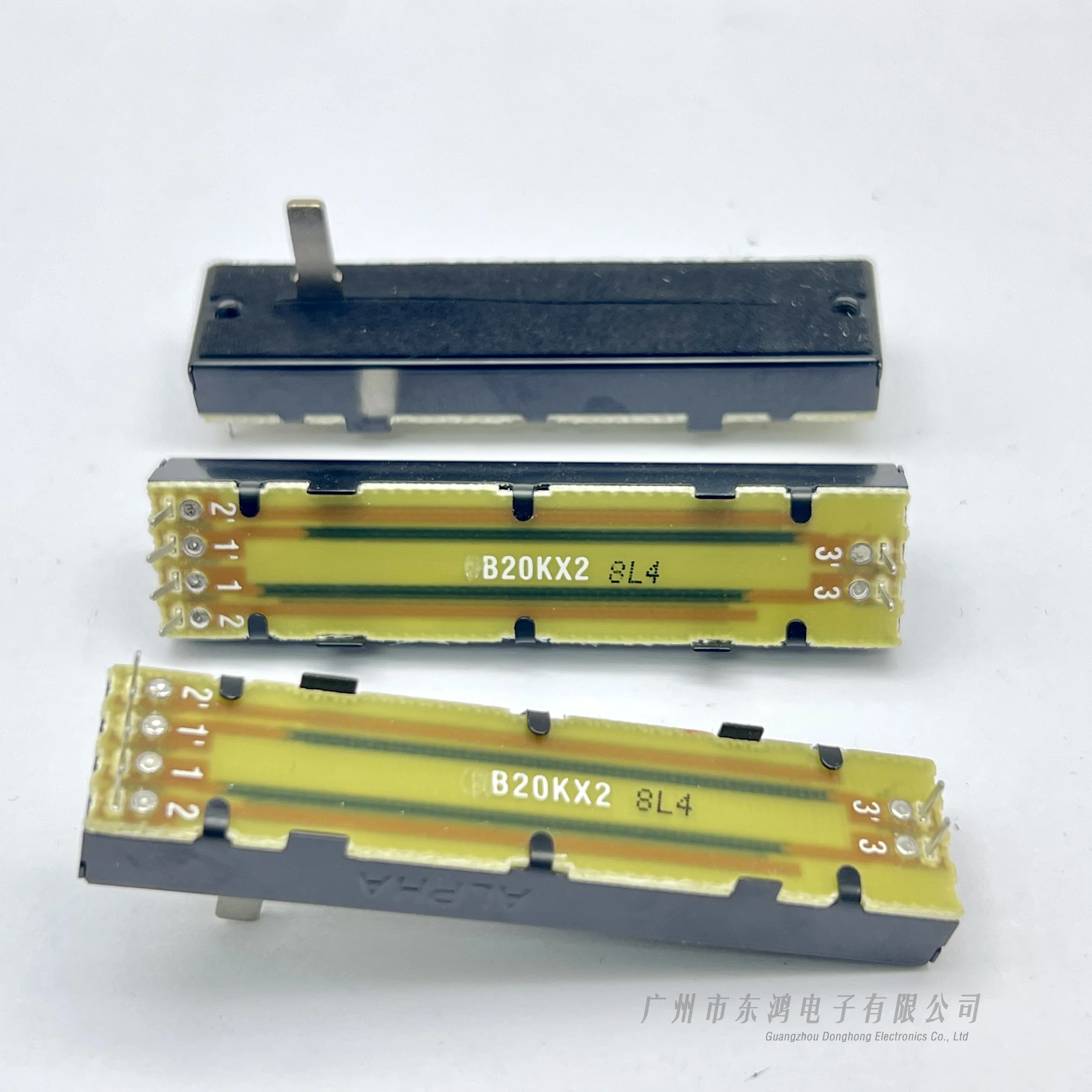 1 PCS Taiwan ALPHA 73MM straight slip belt straight rod potentiometer B20KX2 15MM axis inner foot dustproof flannel