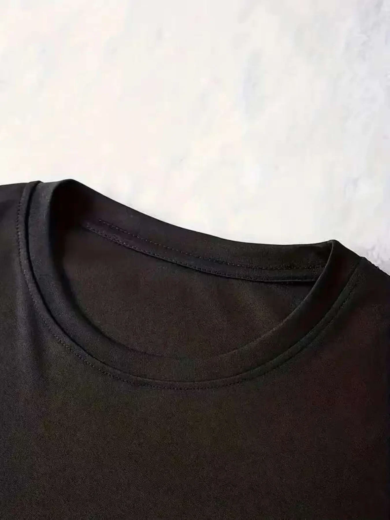 Robe t-shirt noire à manches courtes pour femmes, tenue décontractée avec graphique, col rond, coupe ample, printemps et été, été