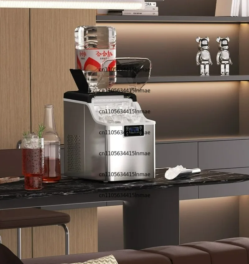 Small household square ice maker, antibacterial, ultra-large capacity, rapid ice making