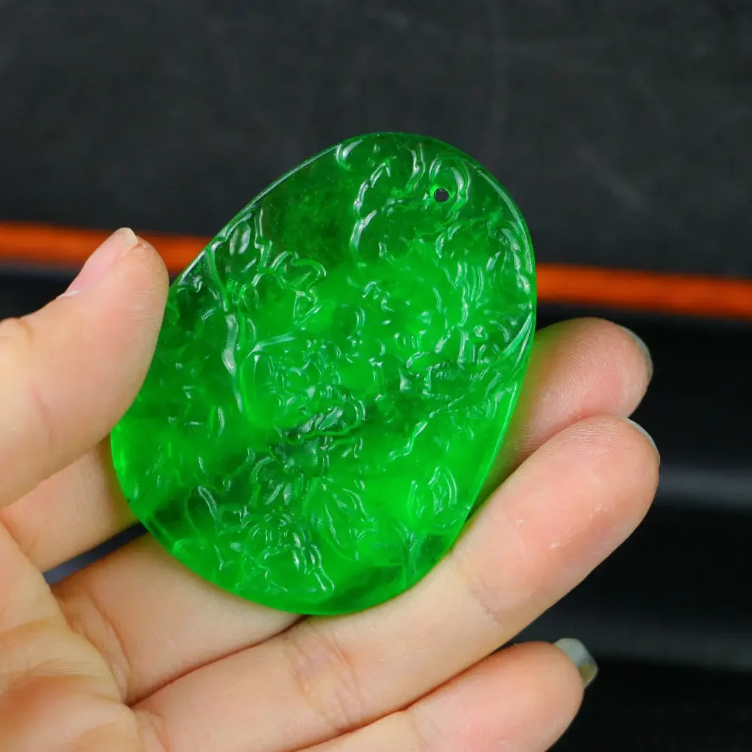 

Myanmar Laokeng Ice Jade Green Flower Brand Pendant Male and Female Couples Ice Yang Green Jade Necklace Pendant