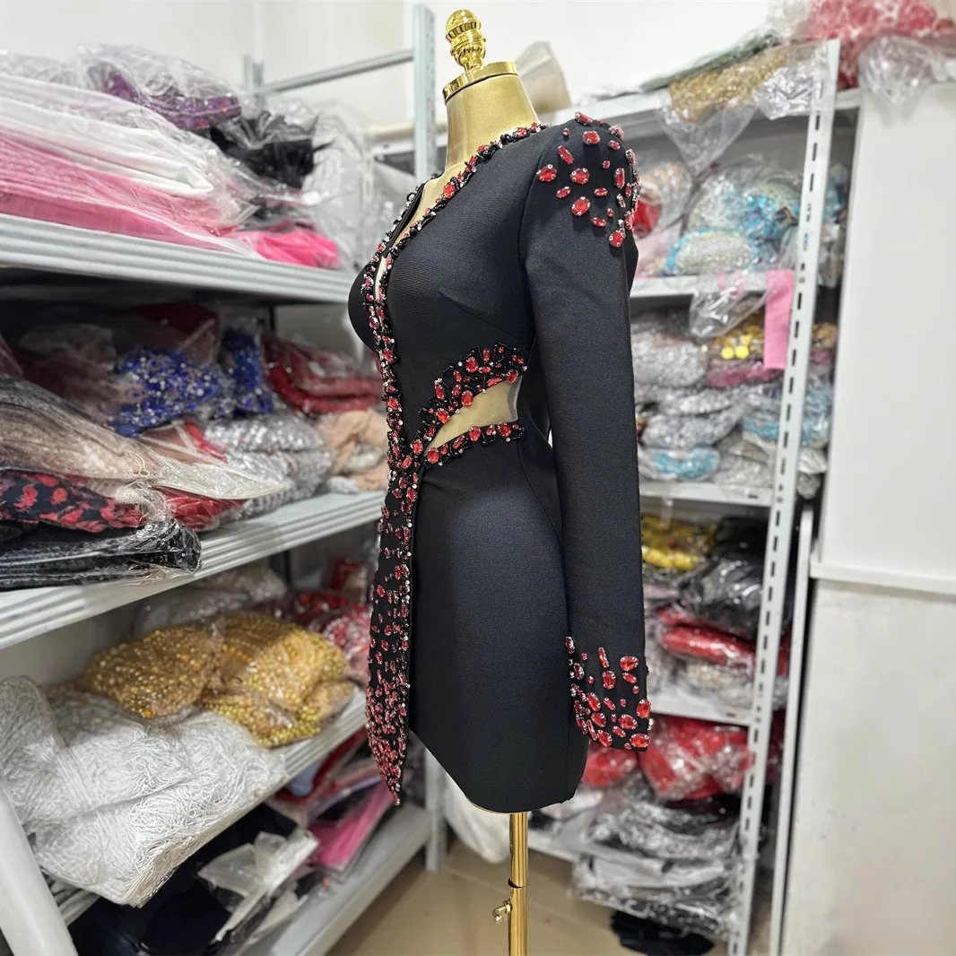 Femmes à manches longues robe Bandaeg rouge cristal découpé maille incrusté col en V profond moulante Mini haute rue soirée Club robes de soirée