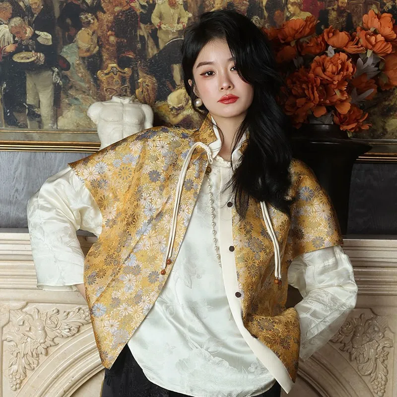 

Chinese women's yellow little vest new style cape