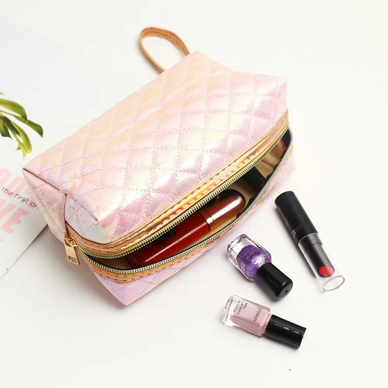 Iridescent Quilted pattern fashion makeup bag travel storage toiletry embroidered makeup bag cool and large capacity.