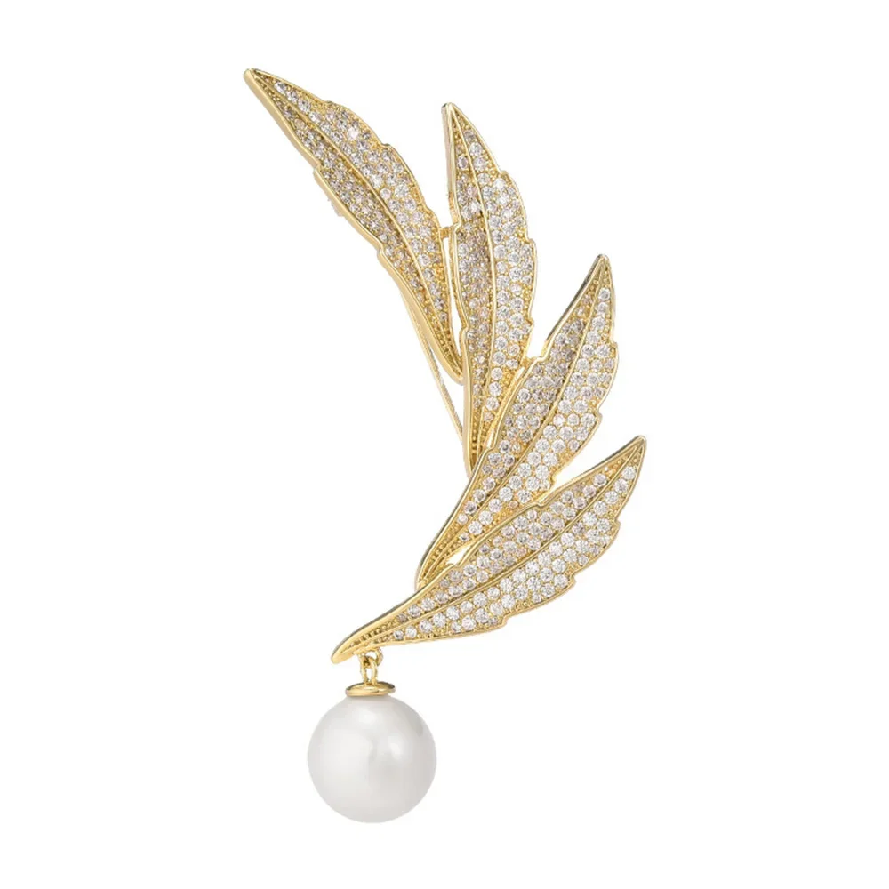 Fashion Gold Color Leaf Brooches High Quality Suit Shirt Lapel Pins for Men Women Accessories Jewelry Wedding Party Gift