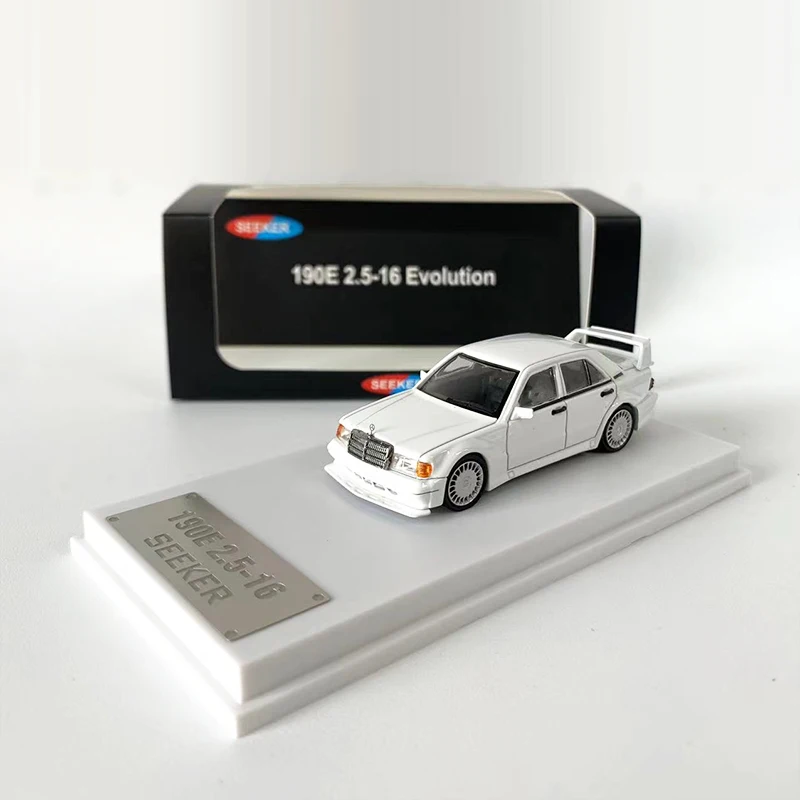 HKM 1:64 Alloy Model Car 190E W201 2.5-16 Evo II Restmod Die-Cast Vehicle - White