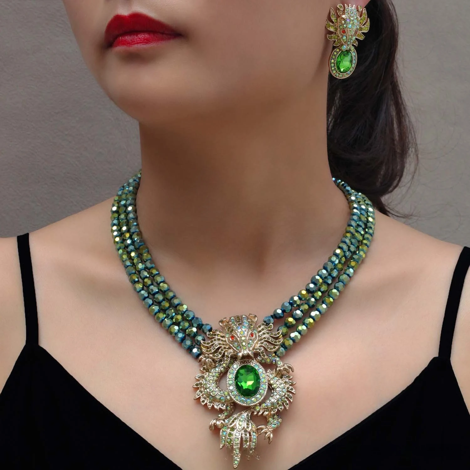 

Statement Crystal Necklace Earrings Set for Women Green Rhinestone Dragon Design Jewelry Set Elegant Evening Party Accessories