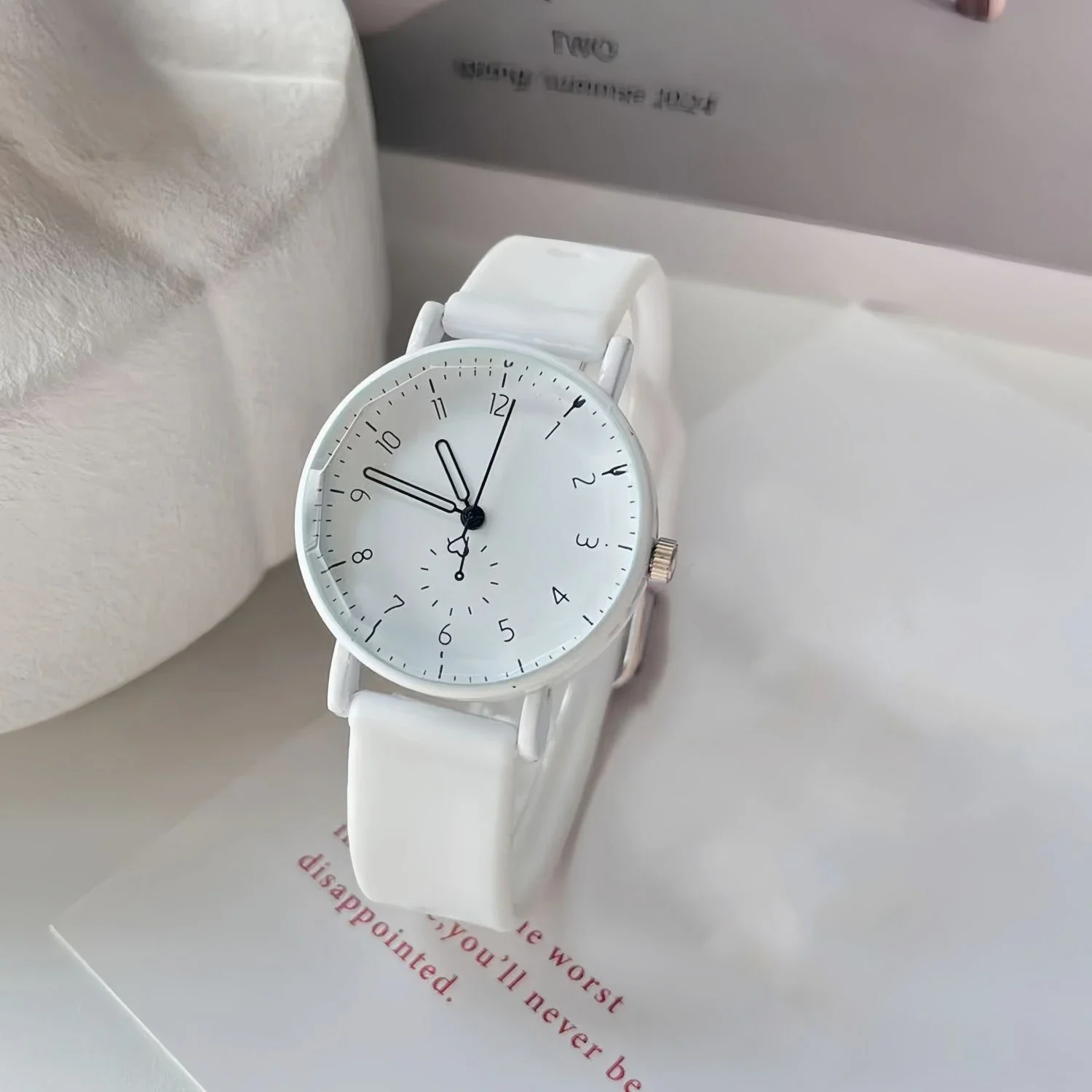 Fashion Candy Color Silicone Band Women Quartz Watch Arabic Dial Girls Students Wristwatch