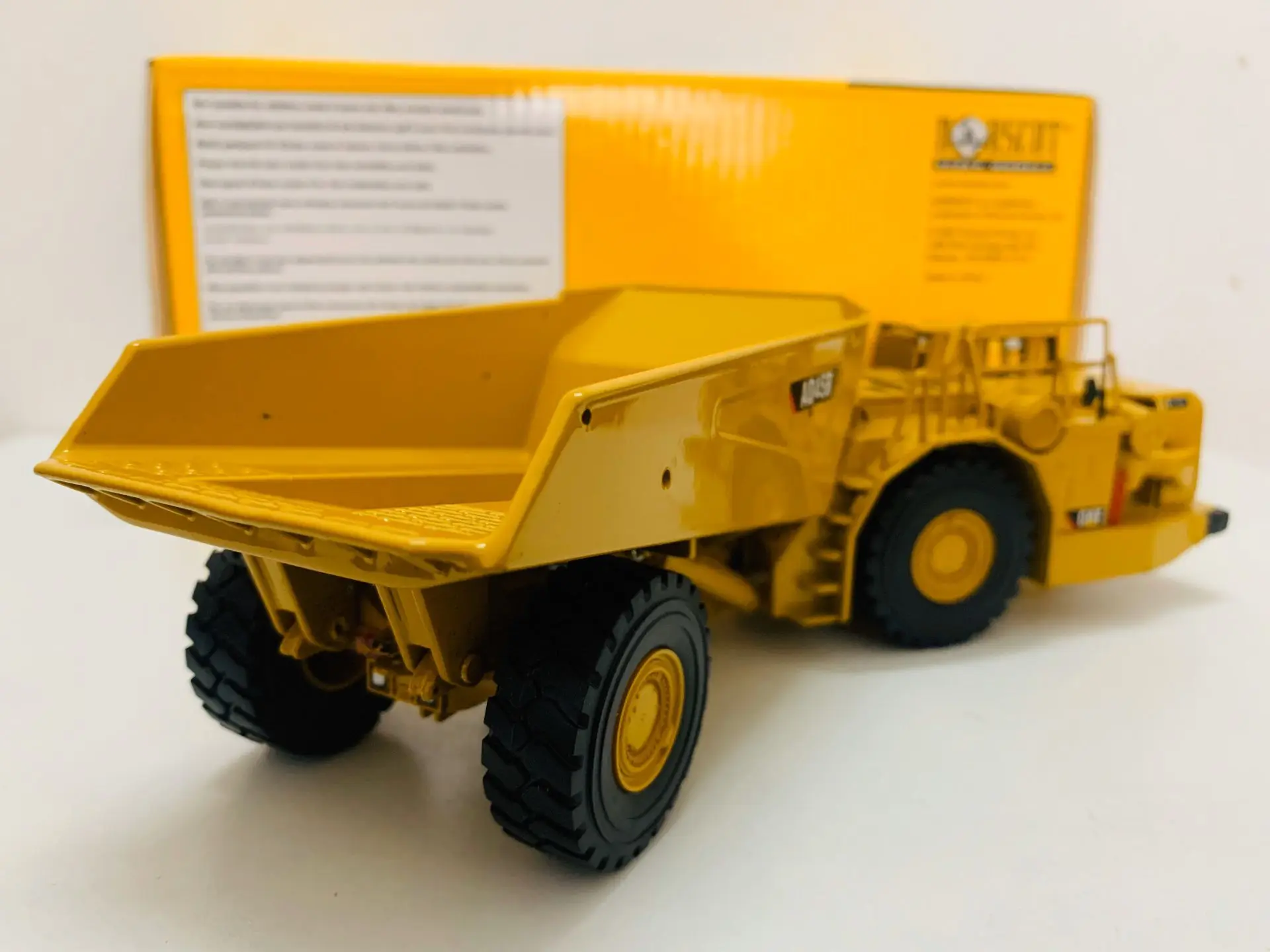 AD45B Camion articolato sotterraneo Scala 1:50 DieCast Modello 55191 Nuova scatola