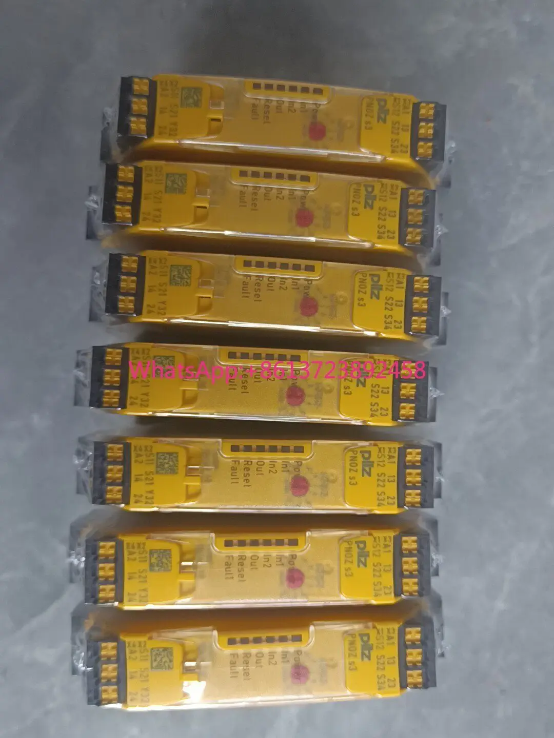 

Pilz 751103 safety relay in stock