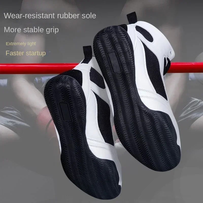 جديد وصول الملاكمة القتال الأحذية أسود أبيض أحذية المصارعة الرجال النساء تنفس القتال أحذية الأزواج الفاخرة العلامة التجارية حذاء للجيم