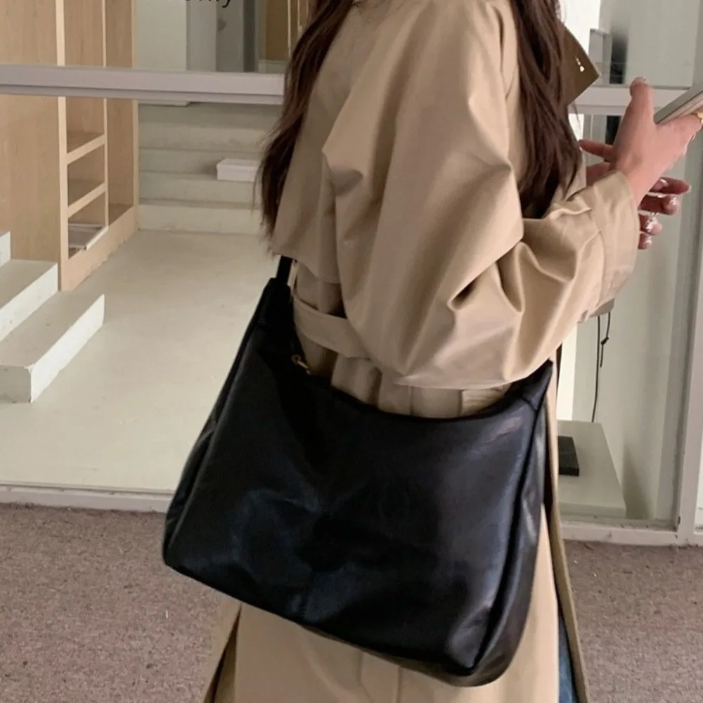 

Casual Square Boston Crossbody Bag Hobo Large Capacity Leather Shoulder Bag Y2k Zipper Women Handbag Girls