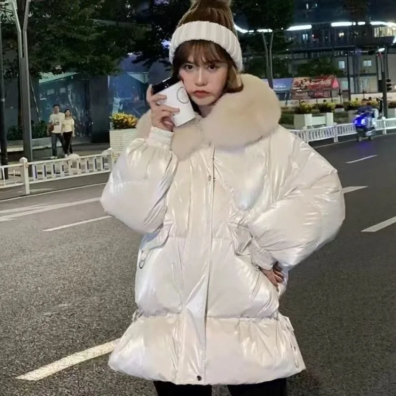 光沢のある大きなファーカラー2025厚手ジャケット冬用ショートパンツ保温ダウンジャケット新作ダックダウンおしゃれで甘いフレッシュなコートゆったり