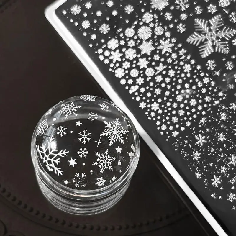 Winter Nail Art Stamping Plates Snowflakes Elk Print Easy Operate Nail Stencils for DIY Nail Decor Making