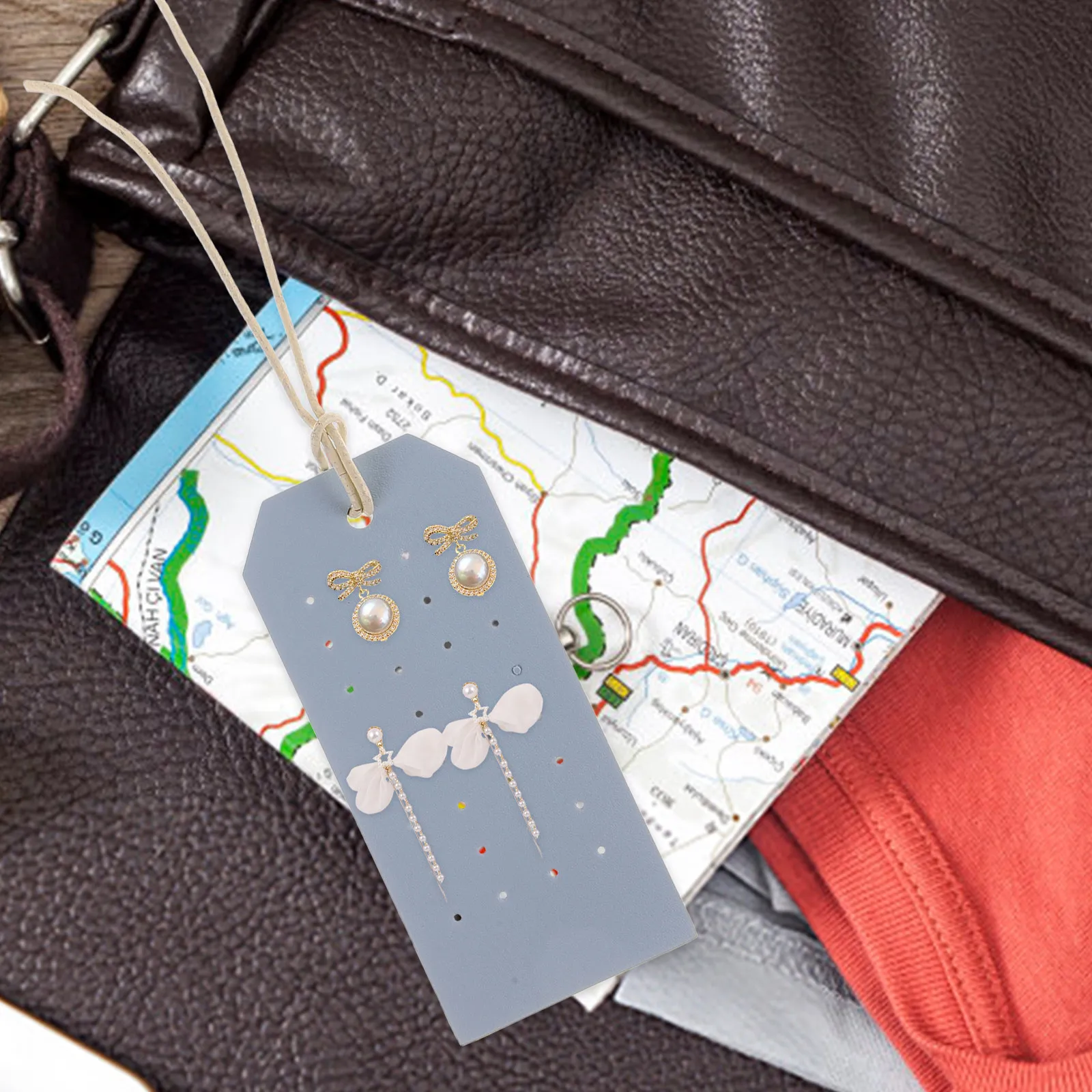 

2Pcs Double-Sided Earring Display Cards PU Jewelry Holder Card Portable Organizer for Earrings Small Accessories Display