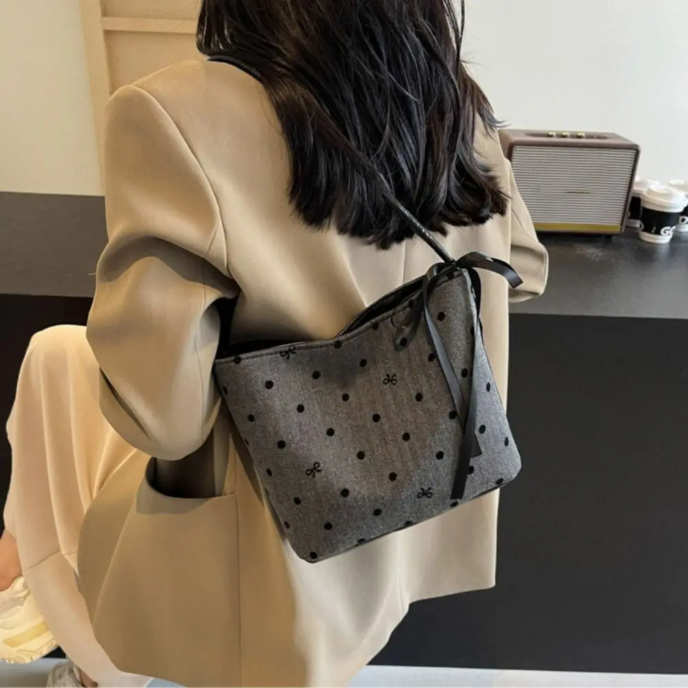 

Sweet Cloth Bowknot Shoulder Bag Wave Point Multi-Functional Underarm Bucket Bag Large Capacity Solid Color Star Handbag Ladeies