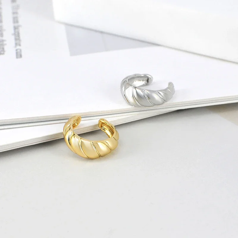 925 Silver Needle/18K gold-plated Metal Ear Clip Twist Hoop Earrings For Women Minimalist Vntage Earrings Fashion Party Jewelry