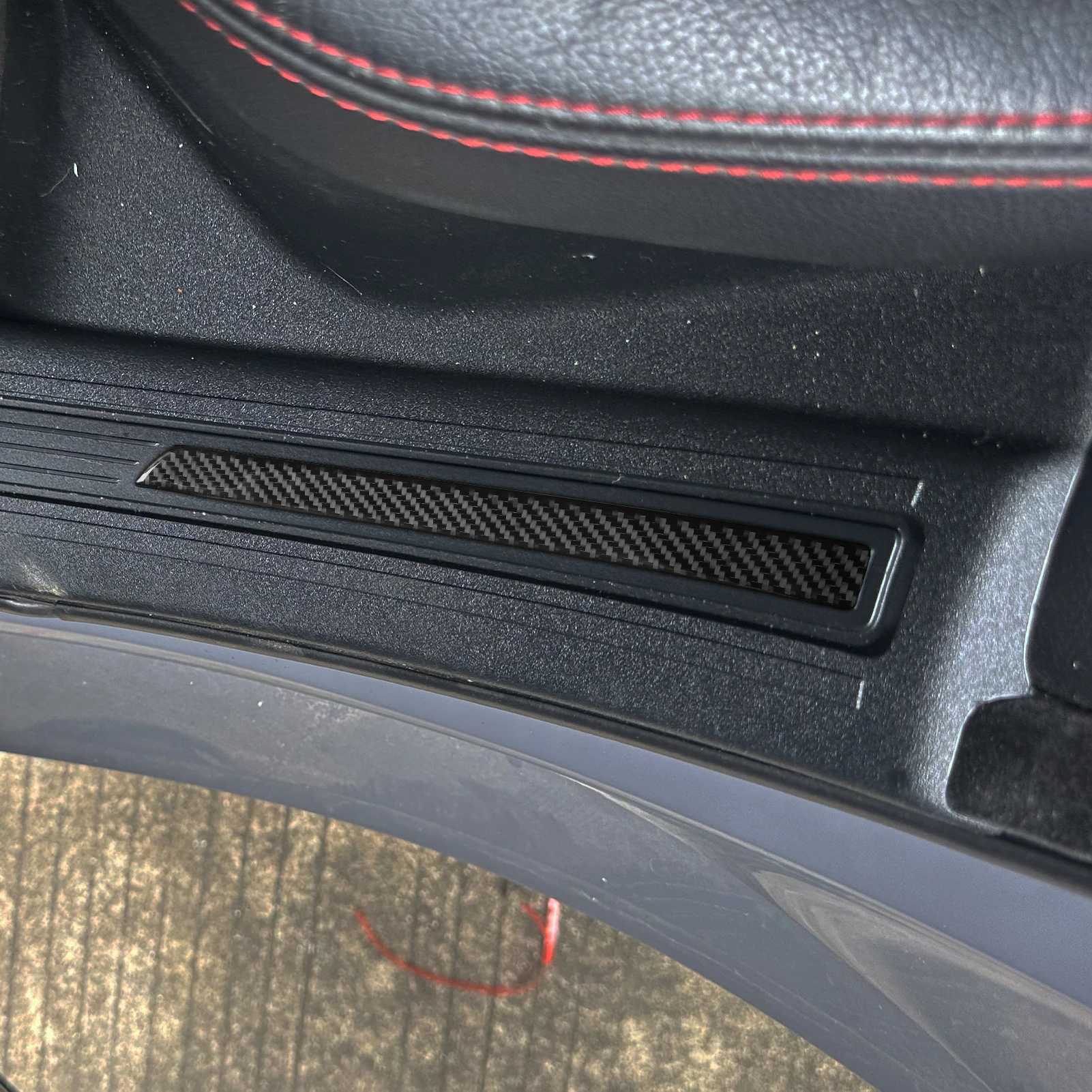 

For Jaguar XE 2016-2019 Real Carbon Fiber Inner Door Sill Threshold Panel Cover Trim Car Accessories Interior Decoration Sticker