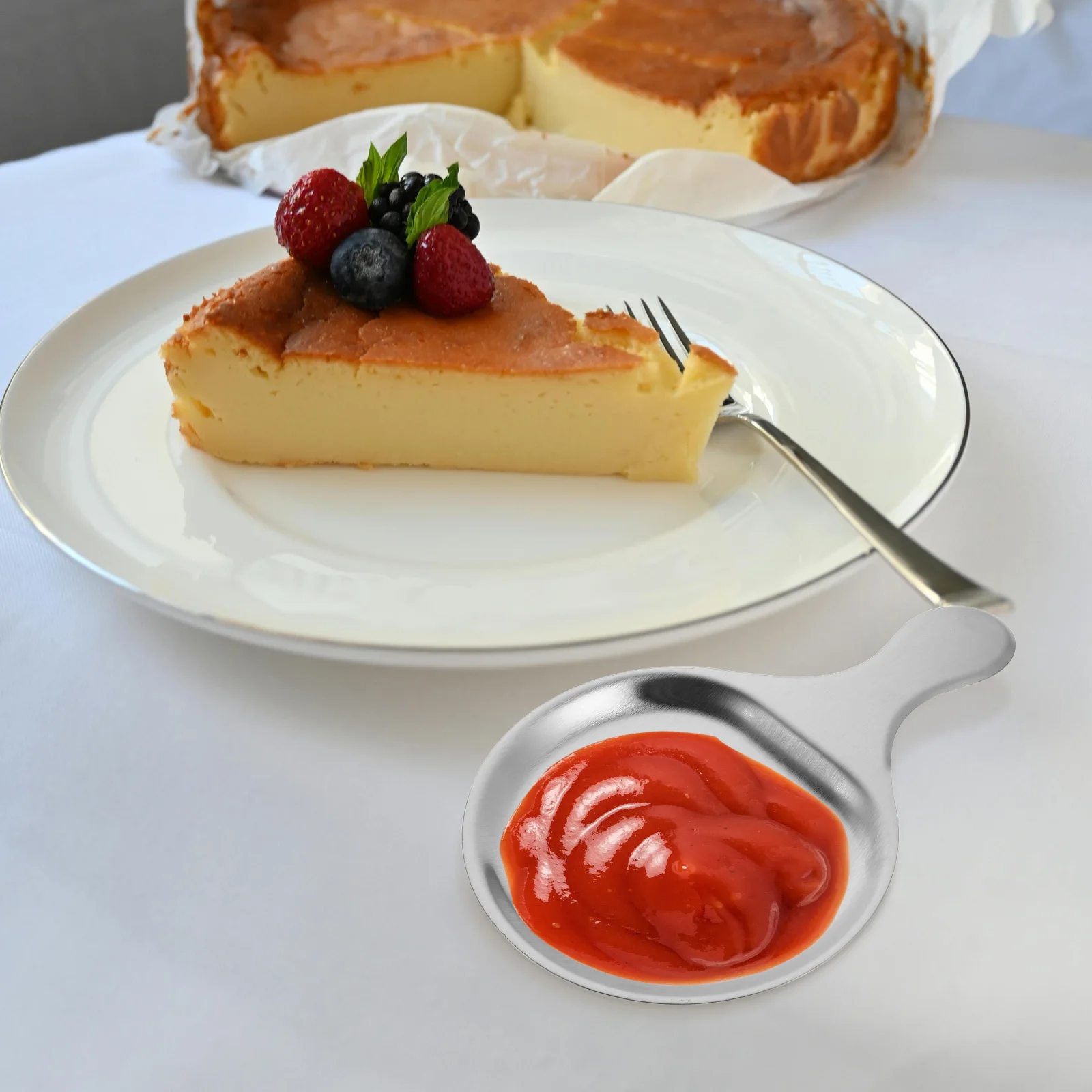 

Stainless Steel Serving Tray with Handle Large Capacity Bbq Plate Flat Bottom for Grilling Baking Pizza Snacks Family Gatherings