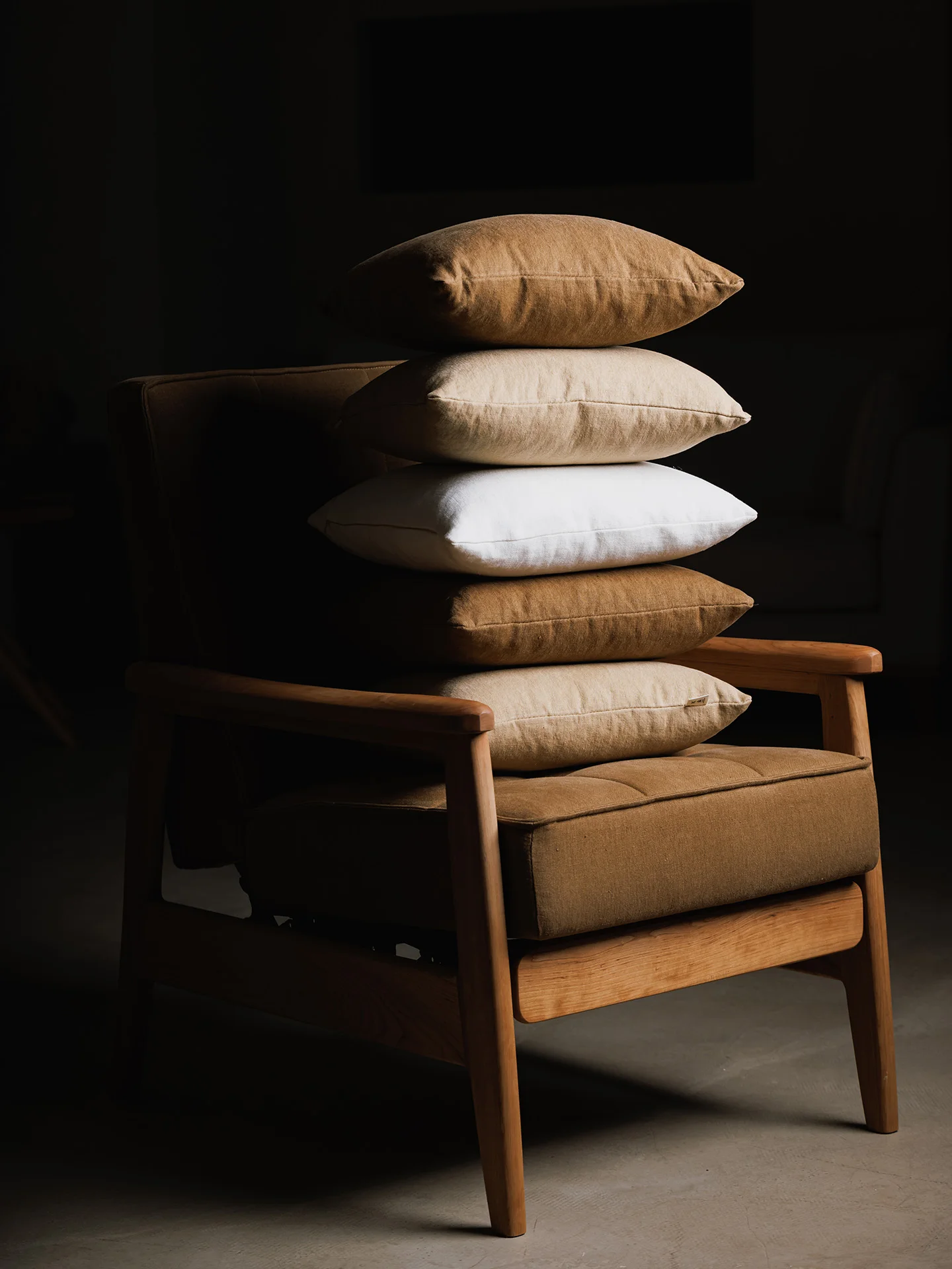 

Японская льняная квадратная подушка для дивана, декоративная подушка для спальни и гостиной, съемная и моющаяся, домашний текстиль