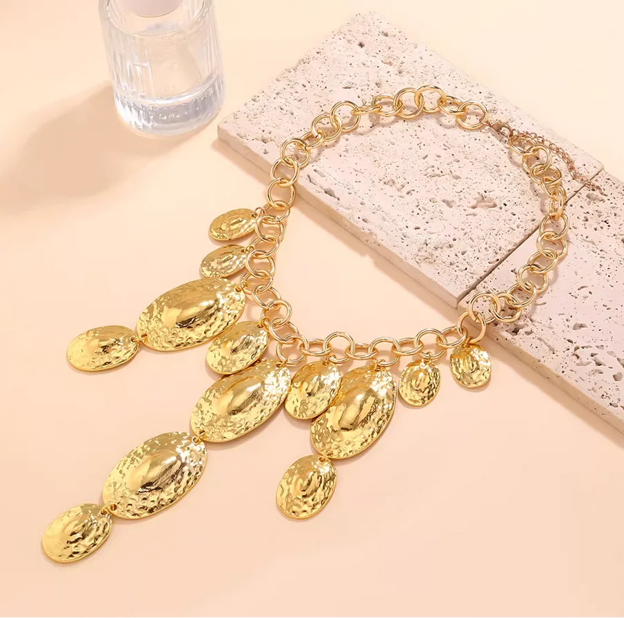 

Europe and America big retro long necklace