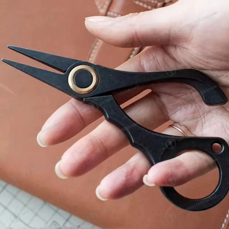 Stainless Steel Needle Pulling Pliers High Hardness DIY Sewing Tool for Carpet Rug Canvas Weaver