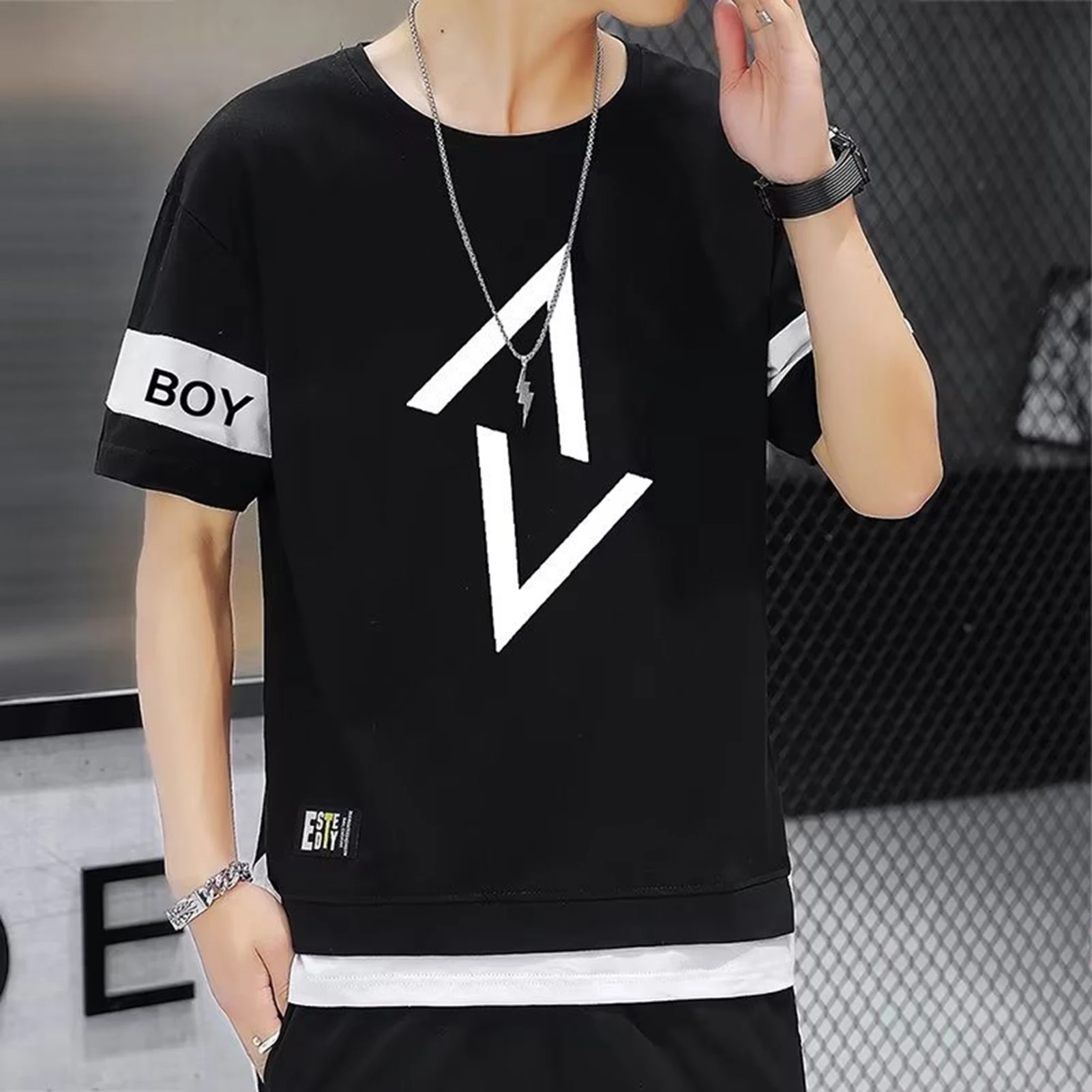 

Casual Sporty Outfits Set n Round Neck Design Loose and Versatile Outfits for Sport Running Hiking Biking