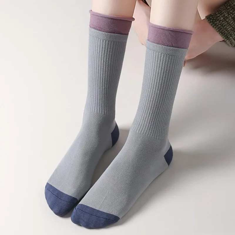 ถุงเท้าผ้าฝ้าย 3 คู่ สำหรับฤดูใบไม้ร่วงและฤดูหนาว ถุงเท้าแฟชั่นสำหรับเด็กผู้หญิงและผู้หญิง ถุงเท้ากันลื่น ชุดถุงเท้าลำลอง ถุงเท้าผู้หญิงอุ่นสบาย คุณภาพสูง