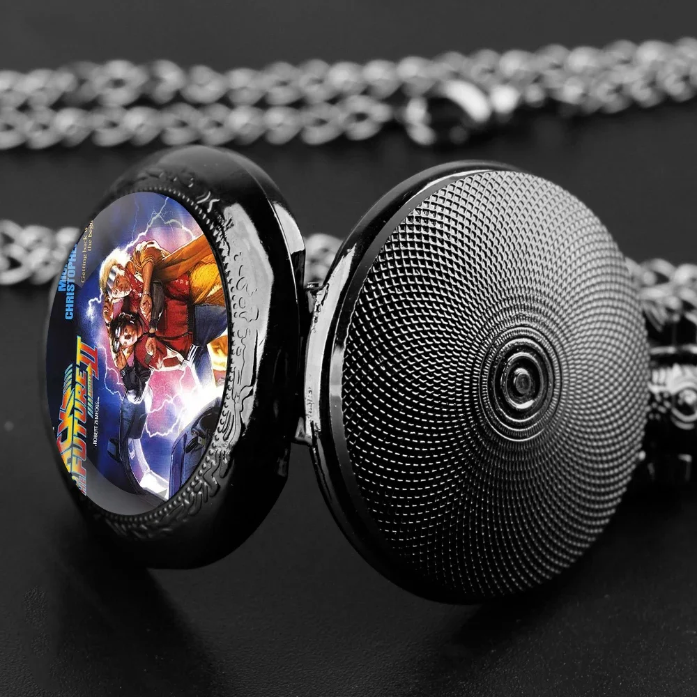 Ritorno al futuro Orologio da tasca al quarzo con cupola in vetro Quadrante con numeri arabi Collana vintage da uomo e donna con ciondolo Orologio creativo regalo