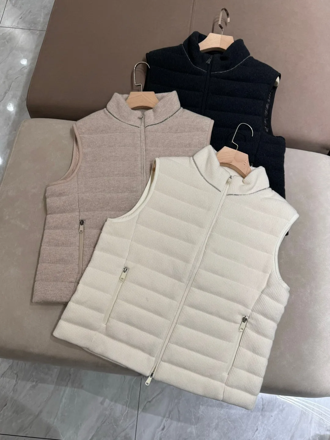 Autumn solid color luxurious elegant feminine goose down vest