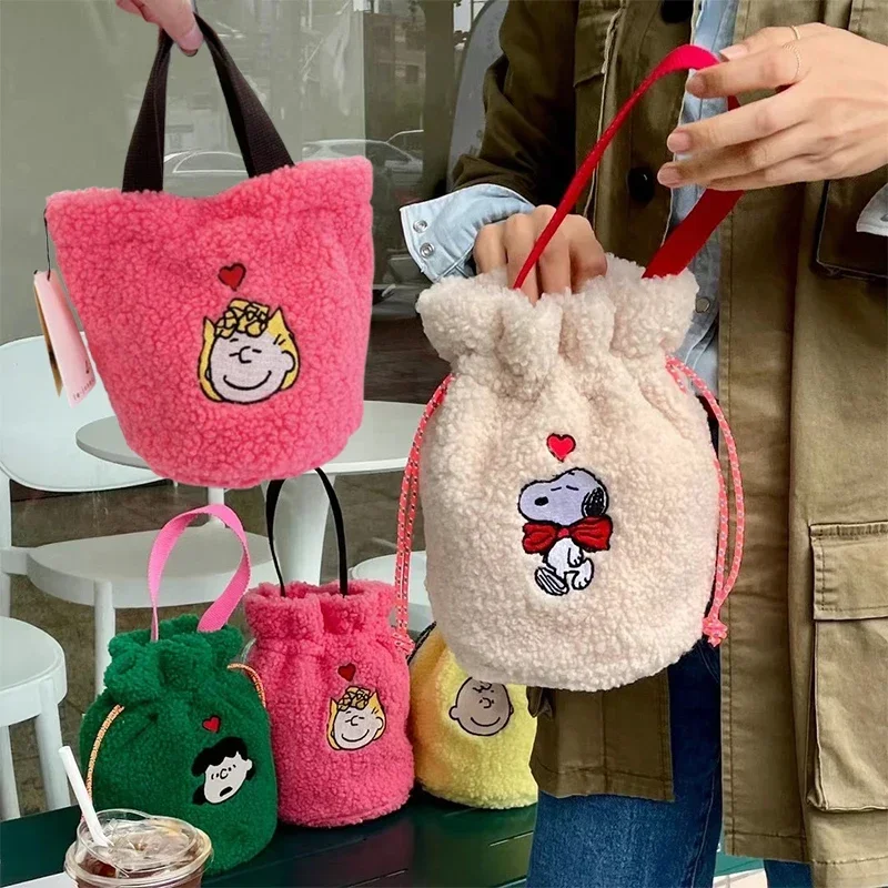 

Snoopy Women Drawstring Bucket Bag Anime Large Capacity Crossbody Bag Female Portable Shopping Bag Cartoon Shoulder Handbag Gift
