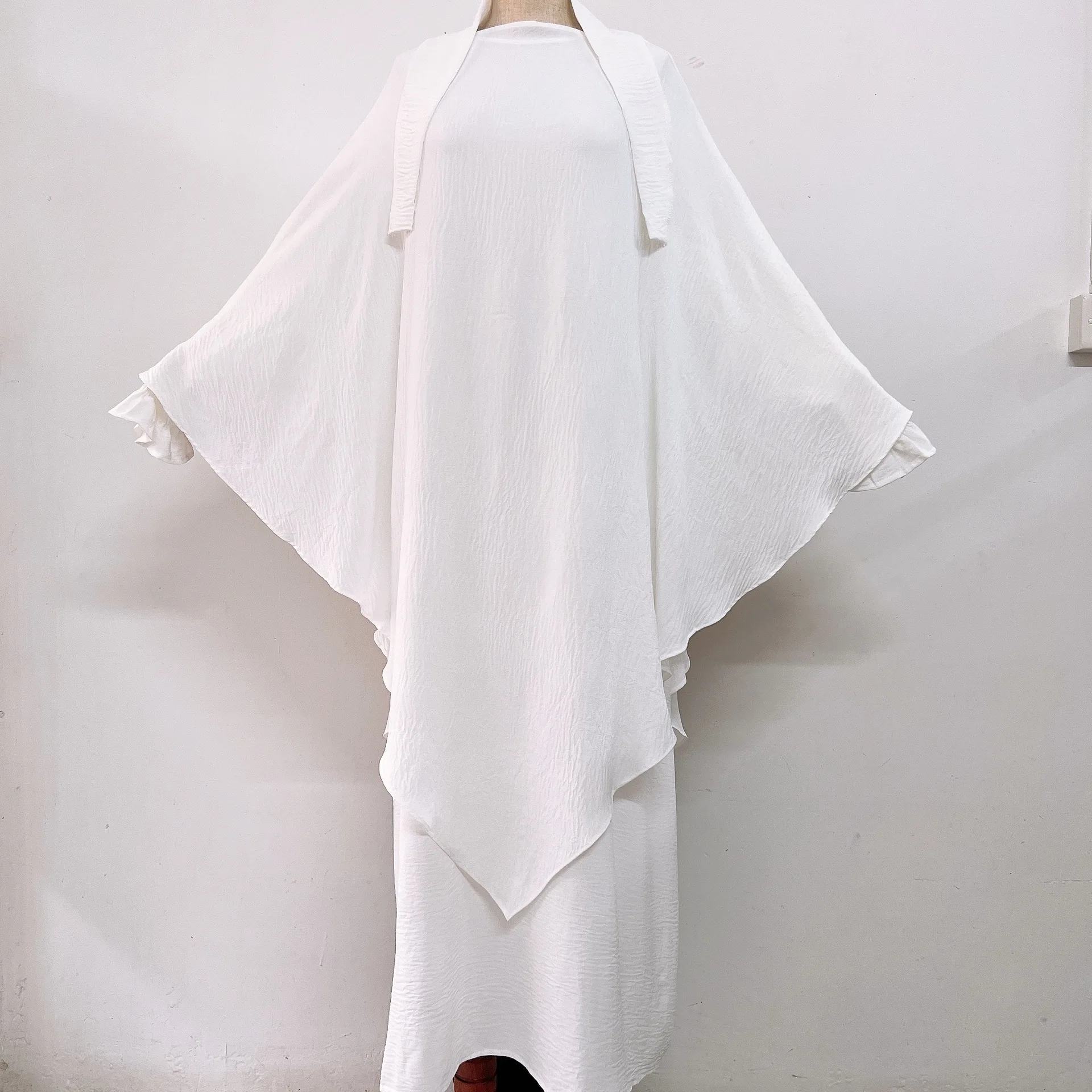 2 ชิ้นชุดมุสลิมใหม่หวานสีทึบชุดยาว + ผ้าคลุมไหล่ชั้นเดียวชุด Abaya และ Khimar ชุด Jilbab 2 ชิ้นรอมฎอนยาว Hijab