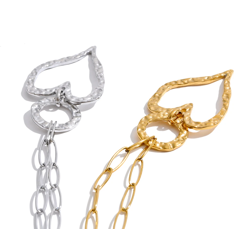 Yhpup Edelstahl Halskette mit Hohlherz-Anhänger 2026 Goldfarben PVD-beschichtet Stilvoller Schmuck Strukturierter Modeschmuck Geschenk – Detail 3