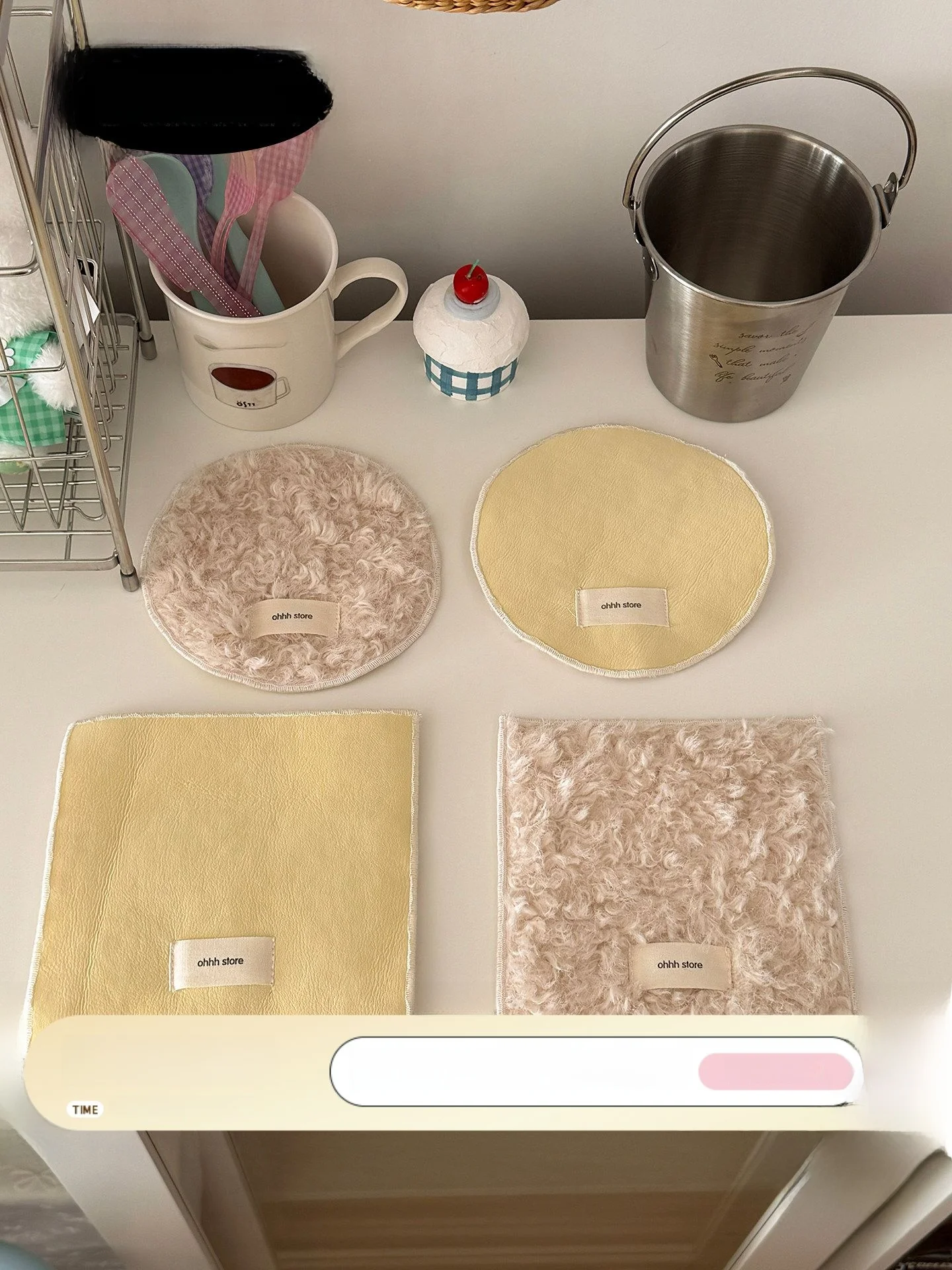 Double-Sided Leather Coaster Mat Furry Leather And Fur Inteated Food And Beverage Heat Resistant Mat Sweet Milk Tea Pad