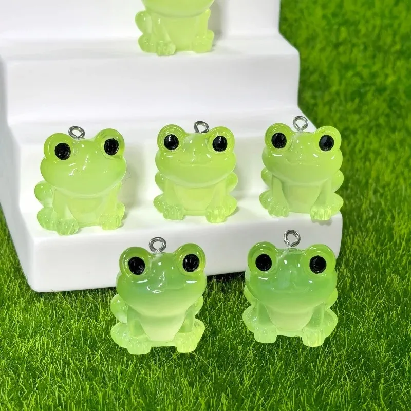 6pcs Luminous Green Frog Resin Keychain Pendant Summer 3D Animal Charms Diy Creative Necklace Key Chains Charm Jewelry Make
