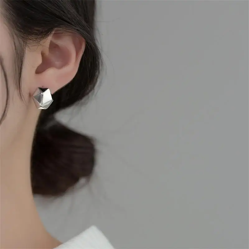 XIYANIKE Irregular Polygon Rhombus Ear Stud Piercing Earrings For Women Girl Luxury New Fashion Jewelry Party Lady Gift сережки