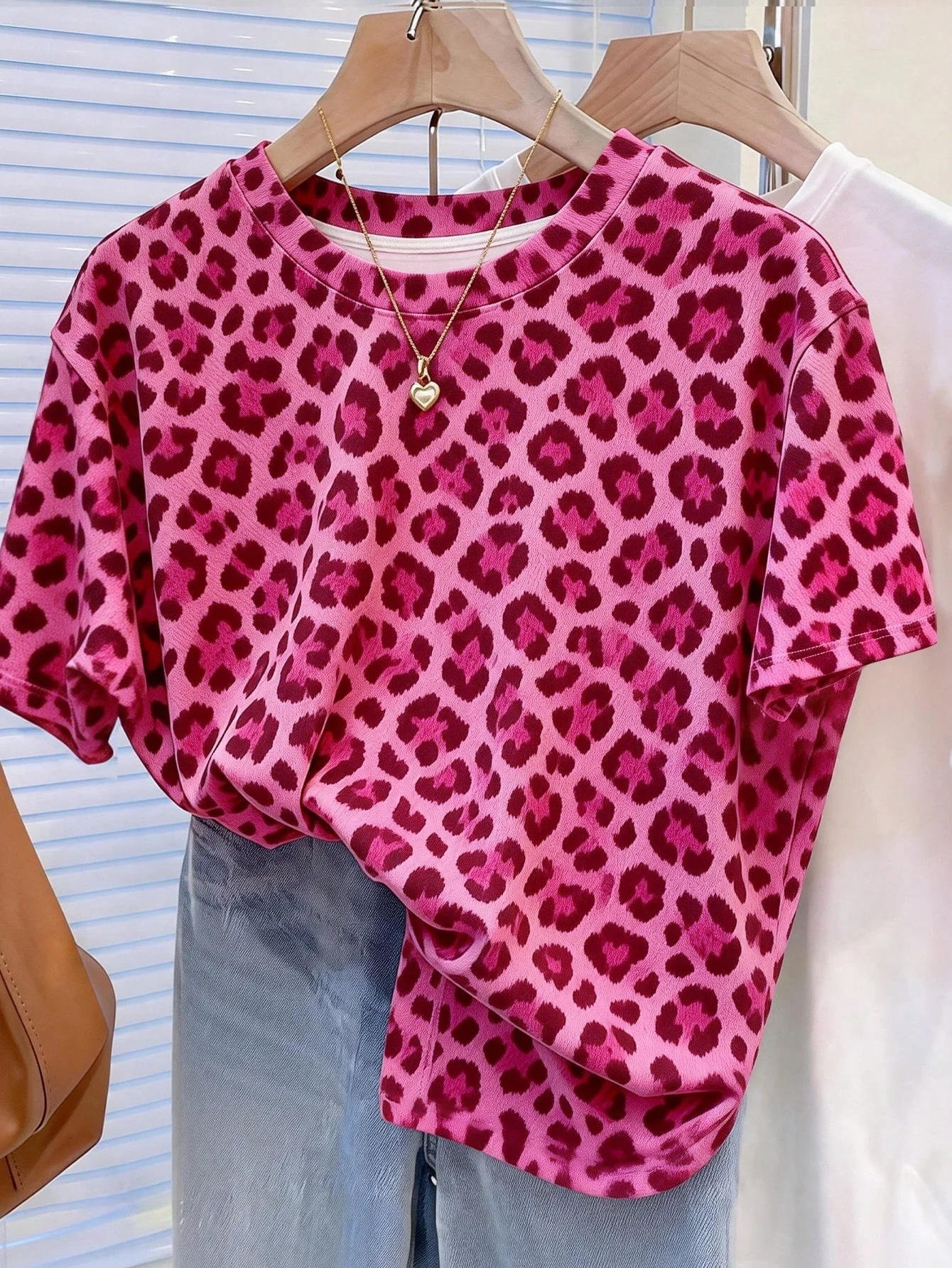2026 Trendiges Vintage Leopardenmuster Damen T-Shirt Lässiges Kurzarm O-Ausschnitt Tierdruck Sommer Oversized Streetwear Oberteil – Detail 3