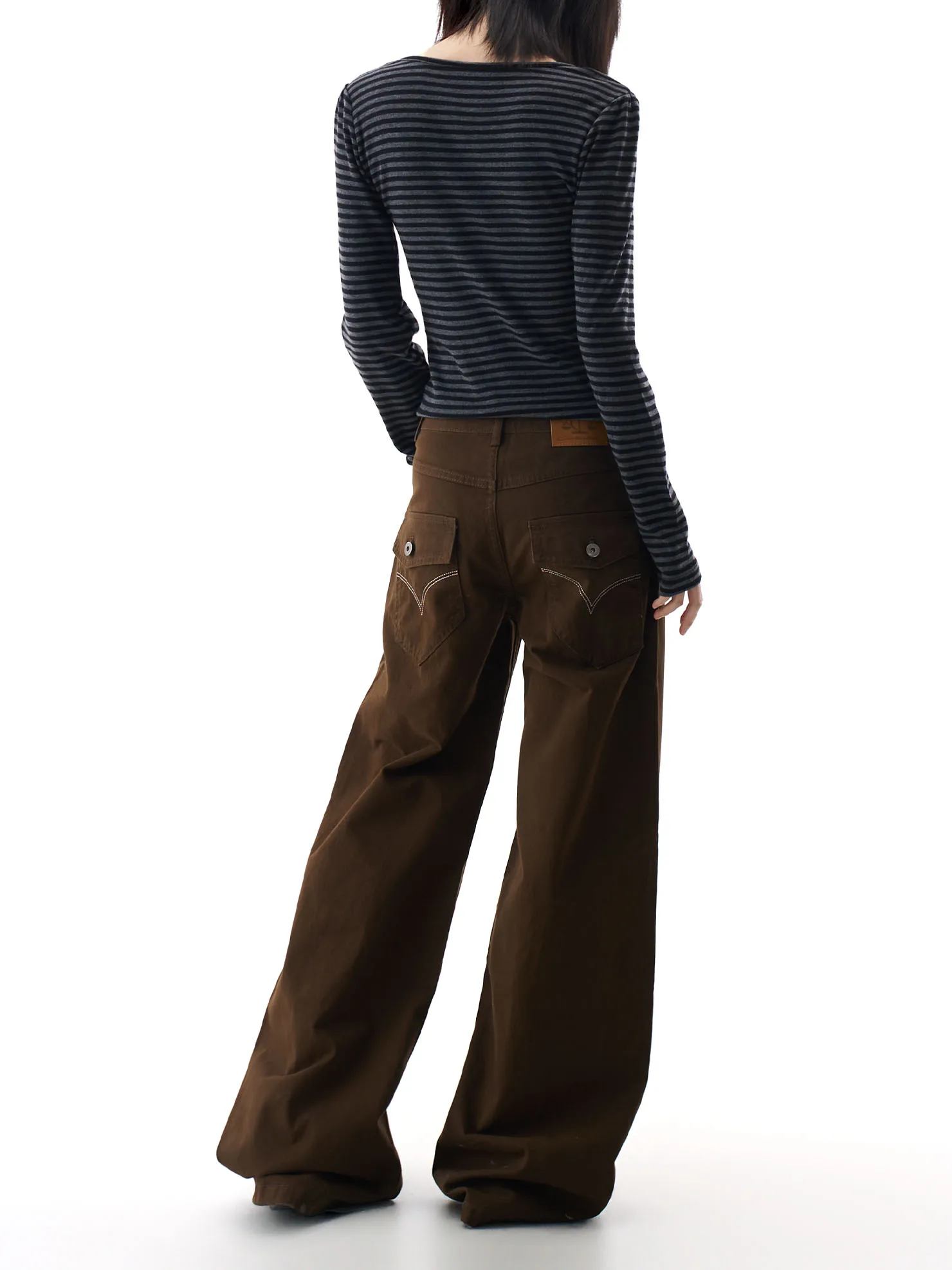 

Коричневые широкие джинсы с вышивкой и высокой талией, женские повседневные прямые свободные брюки, стройнящие фигуру, весна 2026, новый дизайн