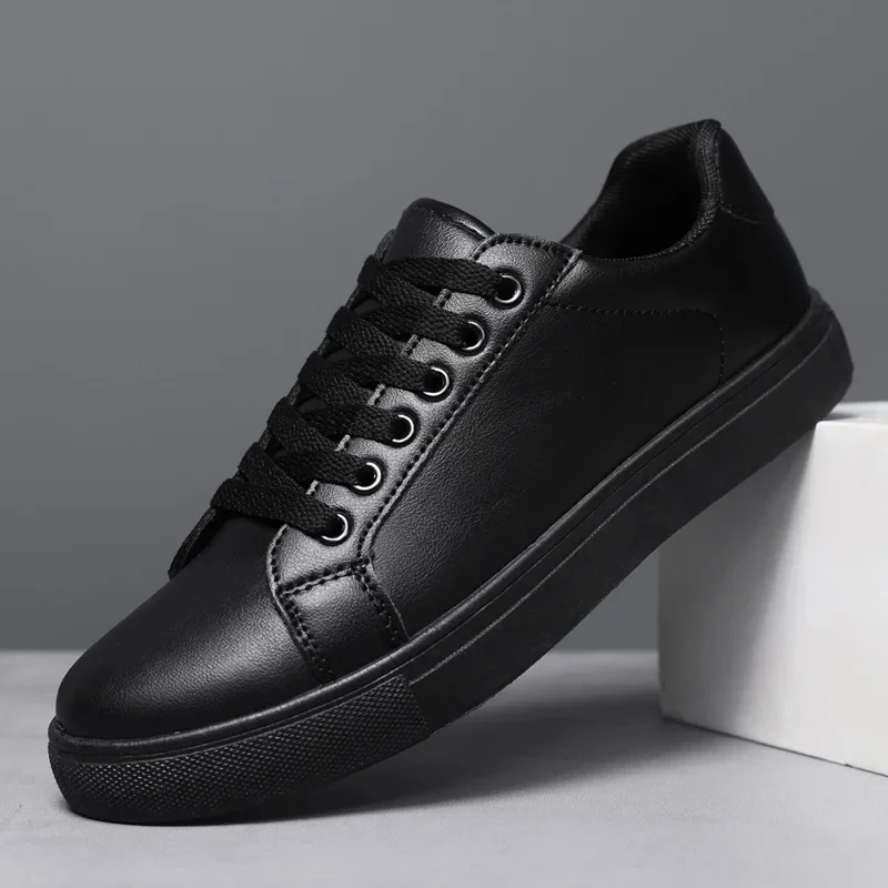 Chaussures décontractées noires pour hommes, chaussures tendance, nouvelle mode d'automne, espadrilles décontractées pour hommes, chaussures plates légères et confortables